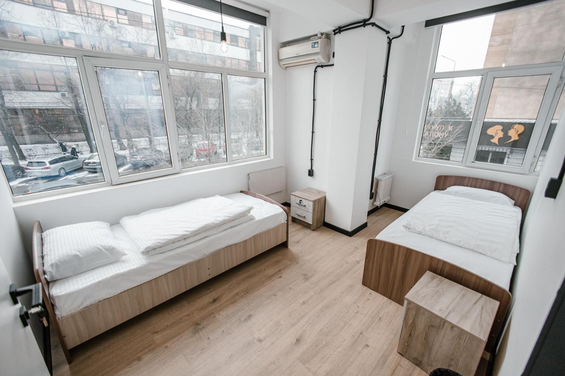 68 Hostel Bisjkek Buitenkant foto